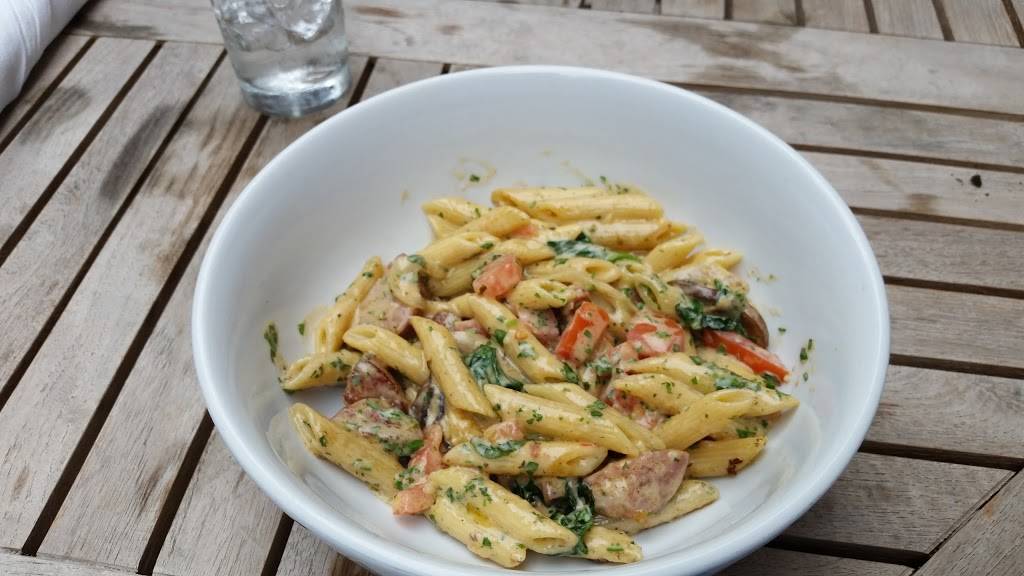 Haywoods Restaurant | restaurant | 2 N Main St, Lexington, VA 24450, USA | 5404632508 OR +1 540-463-2508