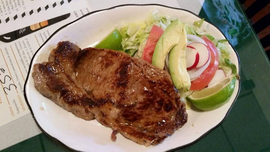 El Rey | restaurant | 2521 Astoria Blvd, Astoria, NY 11102, USA | 7185452292 OR +1 718-545-2292