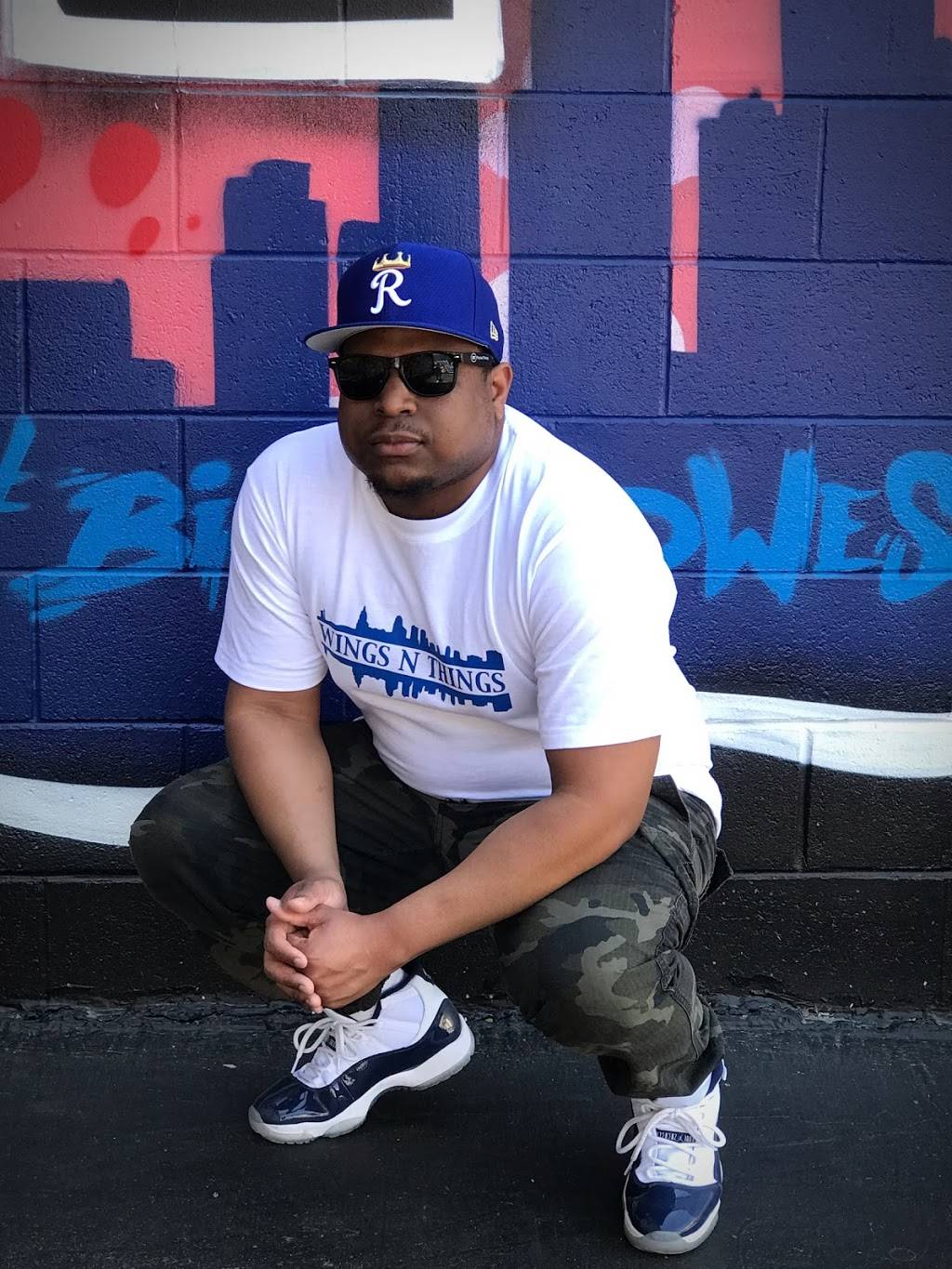 Wings n Things Express | restaurant | 5806 Troost Ave, Kansas City, MO 64110, USA | 8163619464 OR +1 816-361-9464