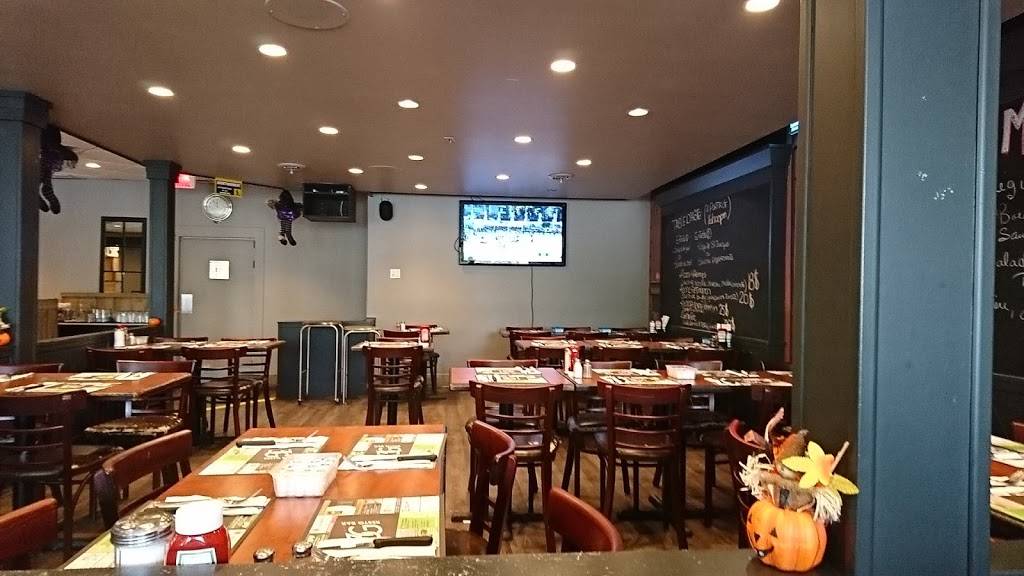 Restaurant Aux 3 Grelots | restaurant | 101 Rue Lachapelle E Local C, Saint-Rémi, QC J0L 2L0, Canada | 4504543414 OR +1 450-454-3414