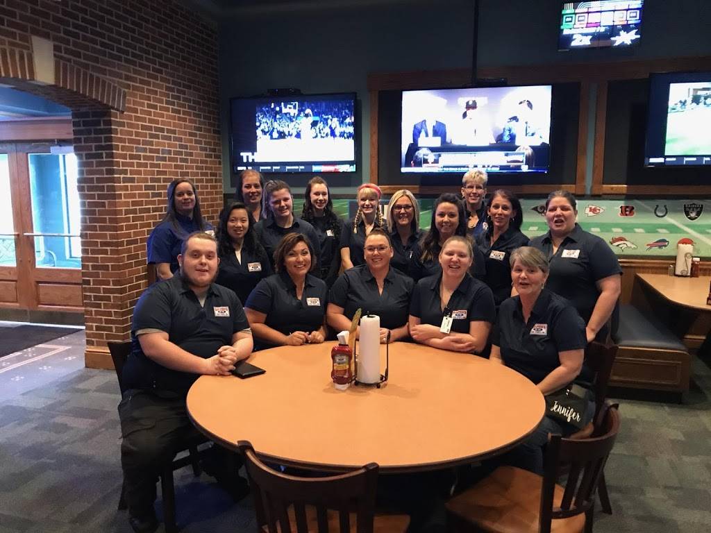 Ralphies Sports Eatery | restaurant | 995 N Detroit St, Kenton, OH 43326, USA | 4197679489 OR +1 419-767-9489