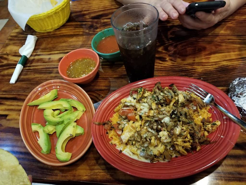 La Casa Del Sol | restaurant | 1010 W Chestnut St #4, Hoopeston, IL 60942, USA | 2172838226 OR +1 217-283-8226