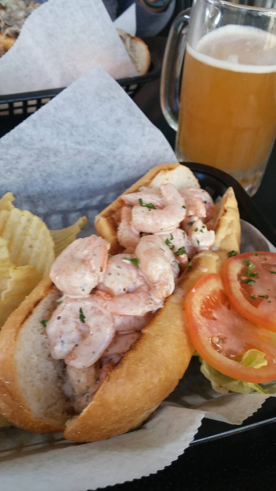 Dry Street Pub & Pizza | restaurant | 101 E Brown St, Southport, NC 28461, USA | 9104575994 OR +1 910-457-5994