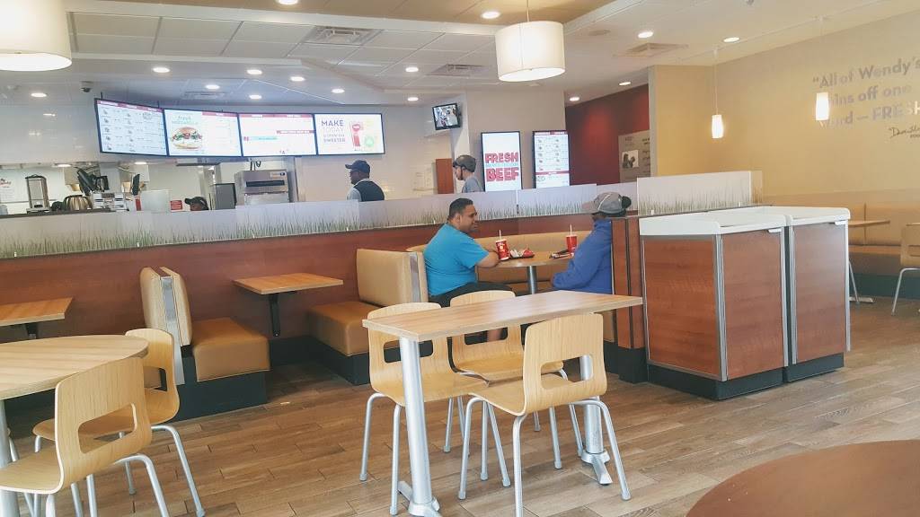 Wendys | restaurant | 6324 N Western Ave, Chicago, IL 60659, USA | 7732742994 OR +1 773-274-2994