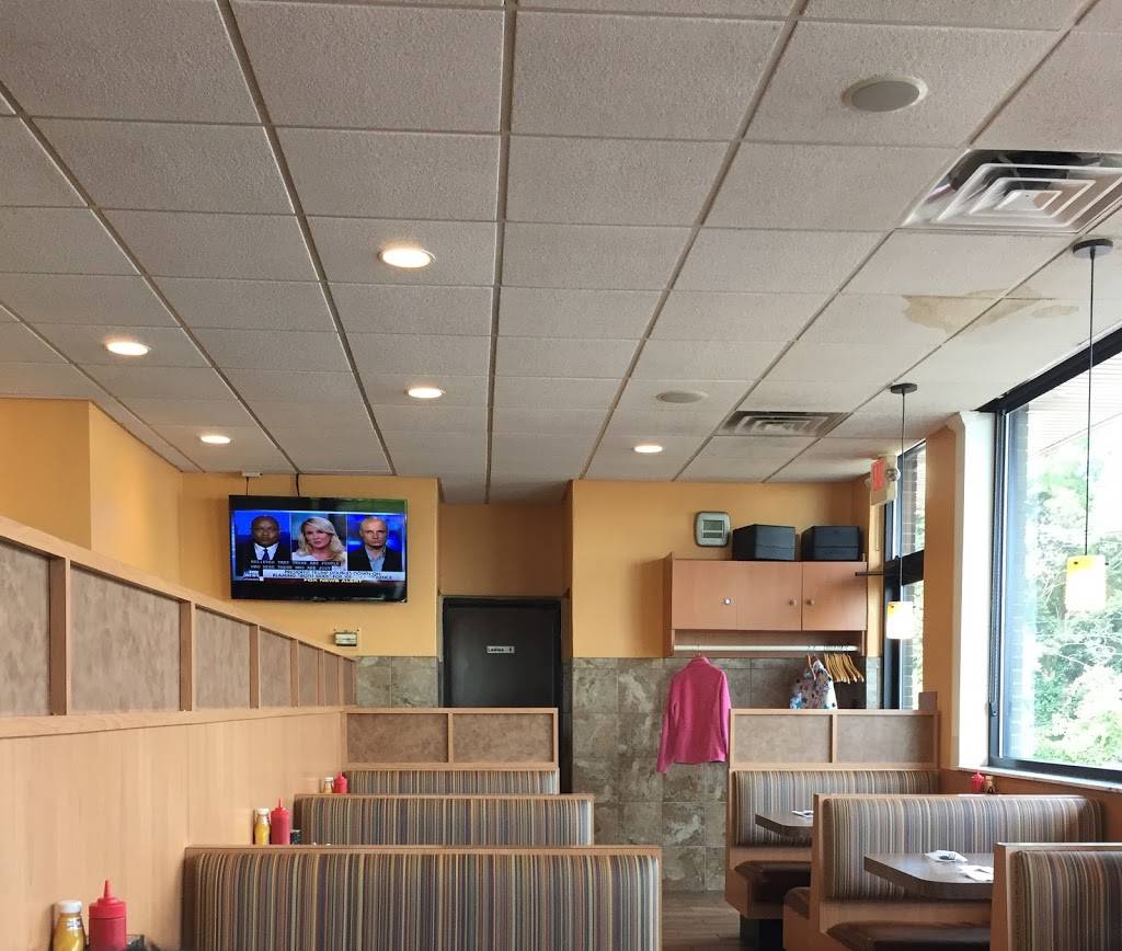 Gold Star Family Restaurant | restaurant | 650 S Rochester Rd, Rochester Hills, MI 48307, USA | 2486522478 OR +1 248-652-2478