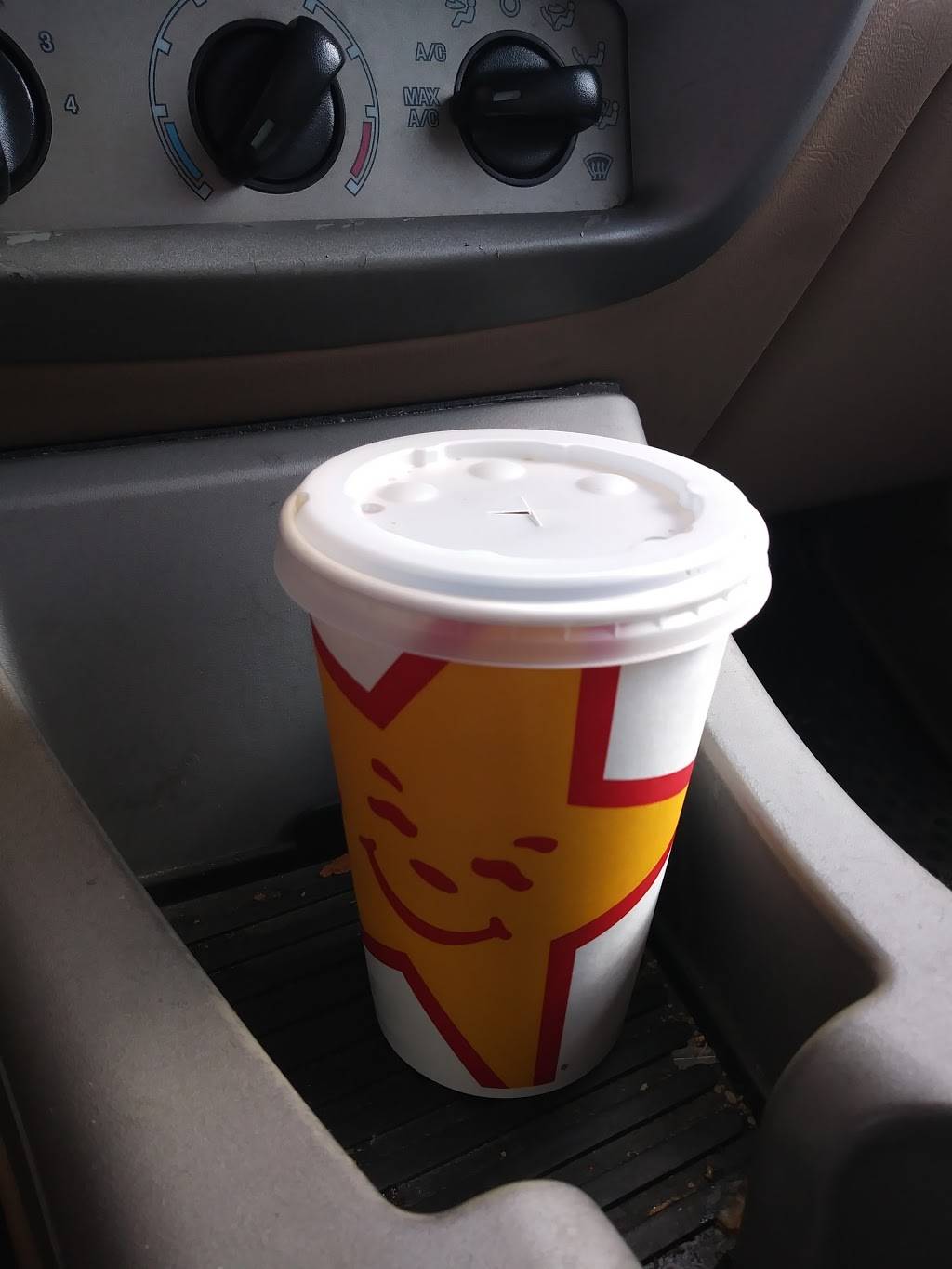 Carls Jr. | restaurant | 1315 E Whitestone Blvd, Cedar Park, TX 78613, USA | 5122595159 OR +1 512-259-5159