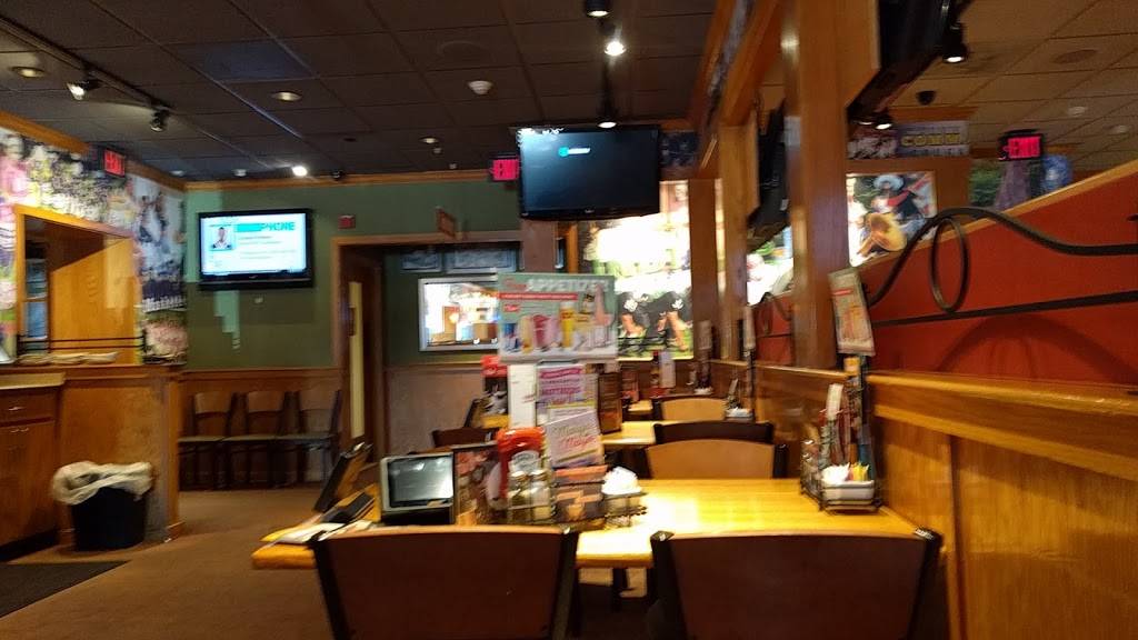 Applebees Grill + Bar | restaurant | 300 Motor Pkwy, Brentwood, NY 11717, USA | 6312314190 OR +1 631-231-4190