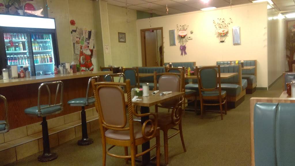 B & Js Corned Beef Shoppe | restaurant | 9717 Lorain Ave, Cleveland, OH 44102, USA | 2166510030 OR +1 216-651-0030