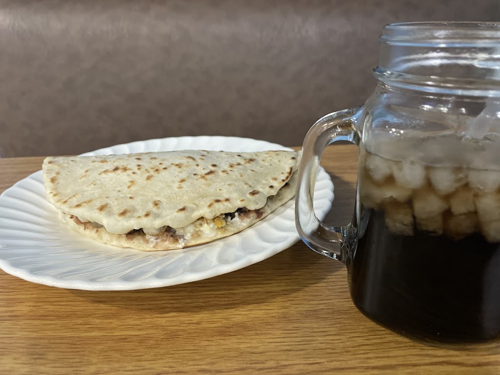 Restaurante Sabor Catracho | restaurant | 2006 16th St, Moline, IL 61265, USA | 3095173817 OR +1 309-517-3817