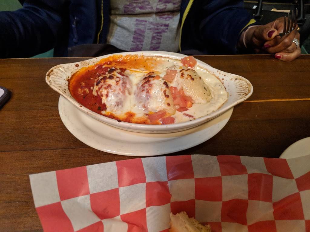 Salernos Restaurant and Bar | restaurant | 2250 FM407 Suite 130, Highland Village, TX 75077, USA | 9725399534 OR +1 972-539-9534