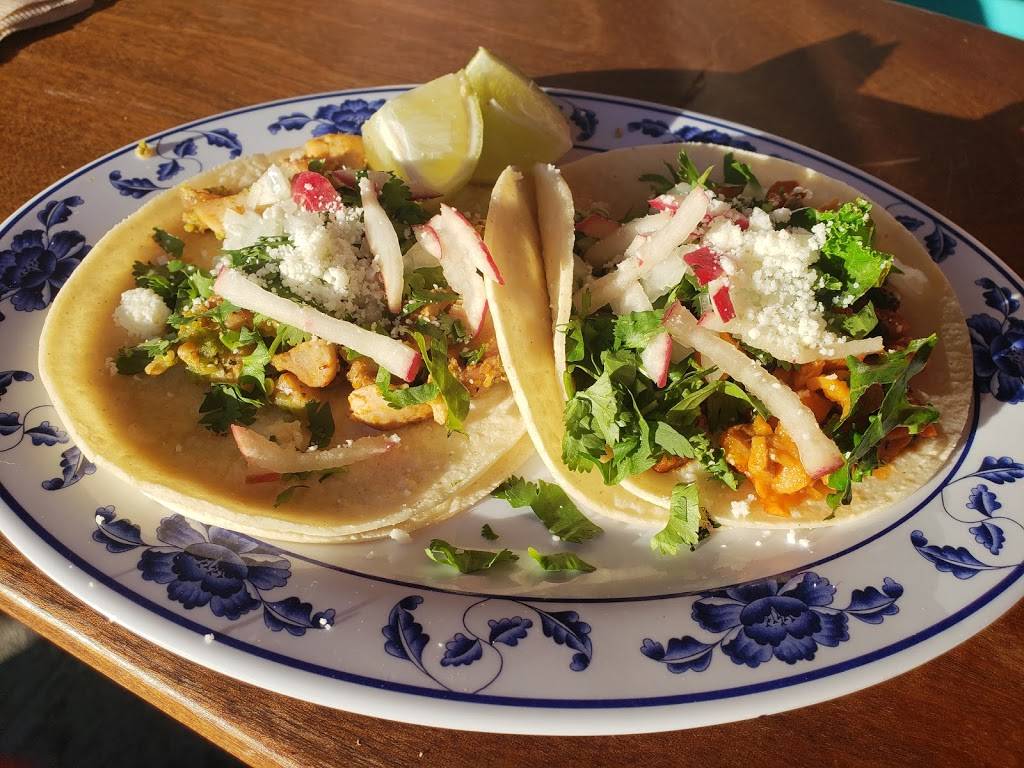 TNT Taqueria | restaurant | 2114 N 45th St, Seattle, WA 98103, USA | 2063220124 OR +1 206-322-0124