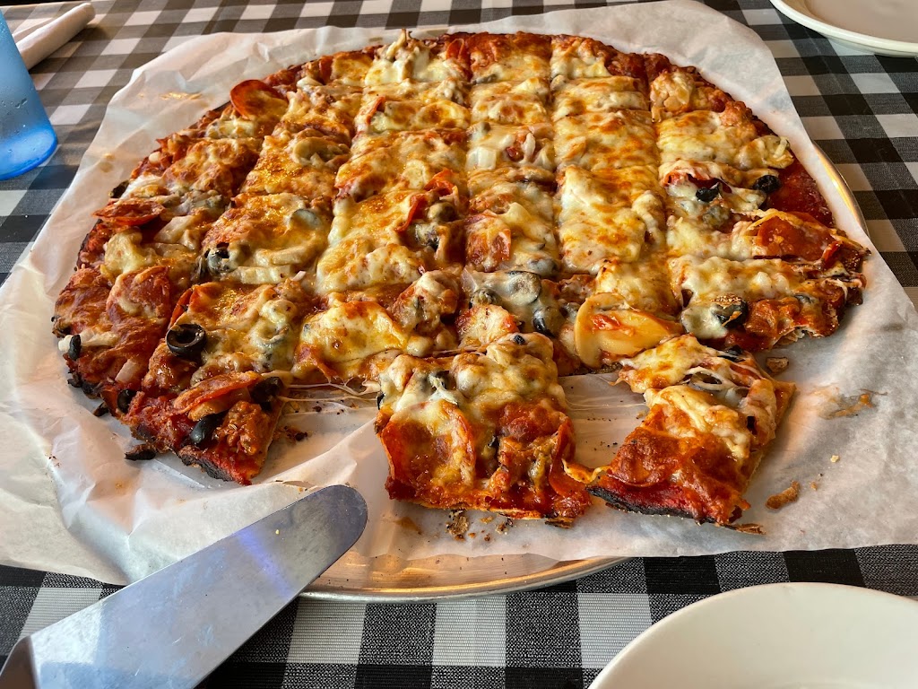 Nonna’s Pizzeria and Pub | restaurant | 8607 Durand Ave, Sturtevant, WI 53177, USA | 2626644068 OR +1 262-664-4068