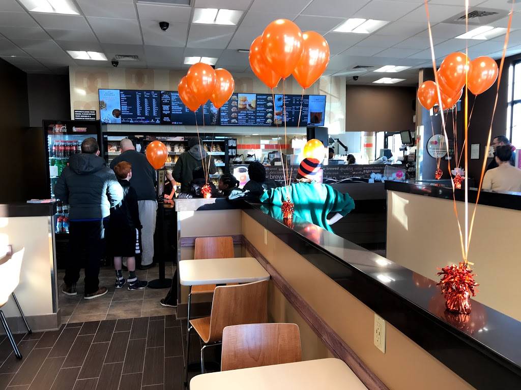 Dunkin | cafe | 1200 Wolf Rock Drive Suite 180, Purcellville, VA 20132, USA | 5404413806 OR +1 540-441-3806