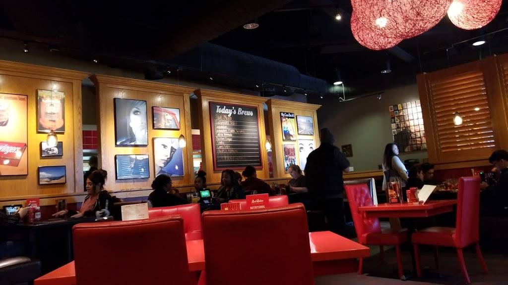 Red Robin Gourmet Burgers and Brews | restaurant | 1350 Travis Blvd, Fairfield, CA 94533, USA | 7074298003 OR +1 707-429-8003