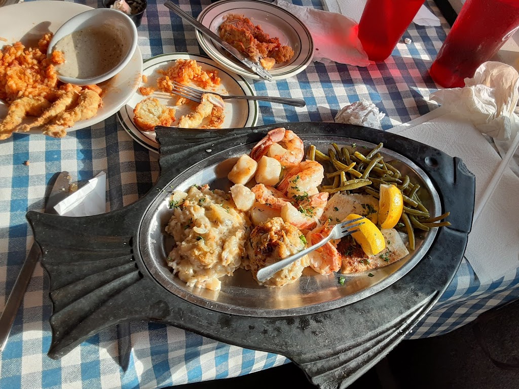 Dirty Dicks Crab House - Panama City Beach, Florida | restaurant | 9800 Front Beach Rd, Panama City Beach, FL 32407, USA | 8502303425 OR +1 850-230-3425