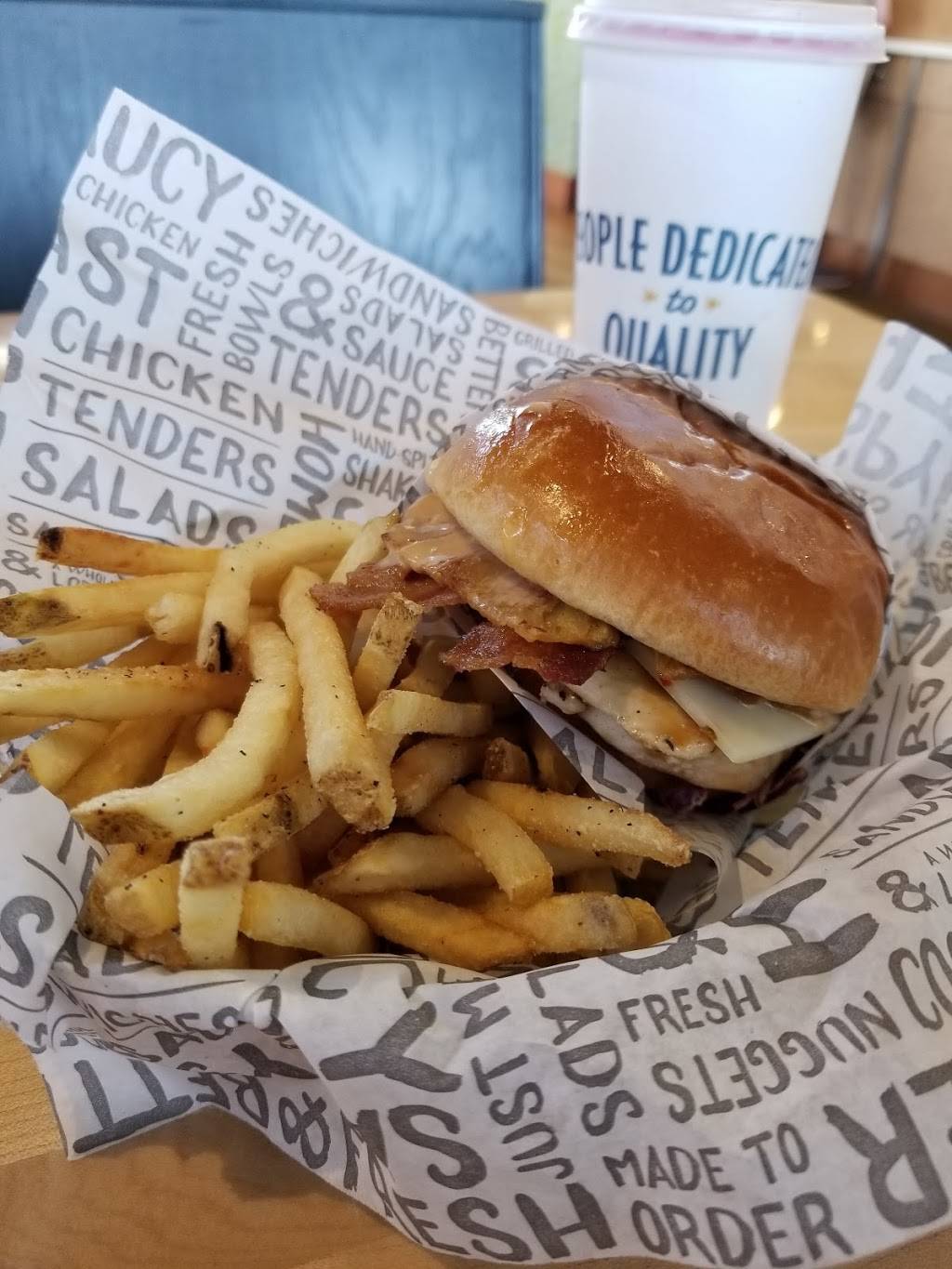 PDQ Restaurant | restaurant | Danada Square East, 167 Danada Square East, Wheaton, IL 60187, USA | 6303157135 OR +1 630-315-7135