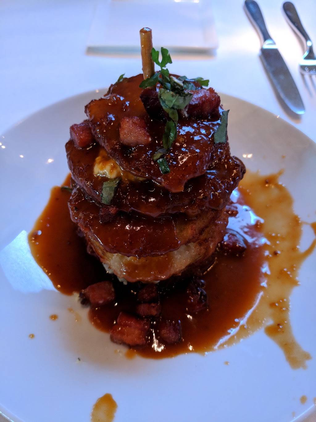 Wren | restaurant | 210 Carteret St, Beaufort, SC 29902, USA | 8435249463 OR +1 843-524-9463