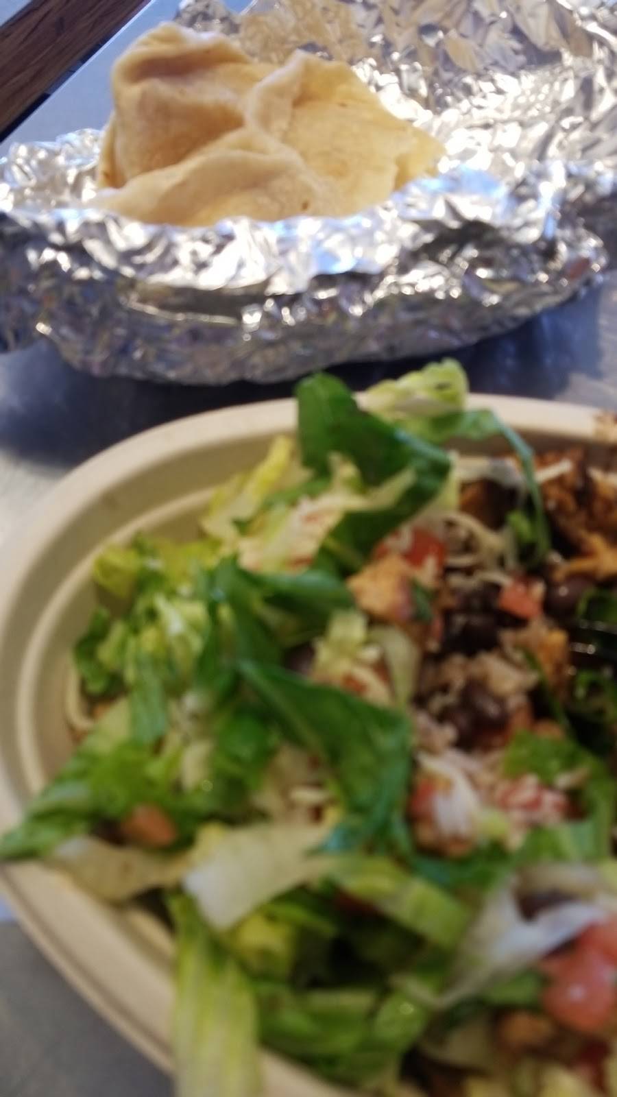 Chipotle Mexican Grill | restaurant | 10135 Colesville Rd, Silver Spring, MD 20901, USA | 2402471794 OR +1 240-247-1794