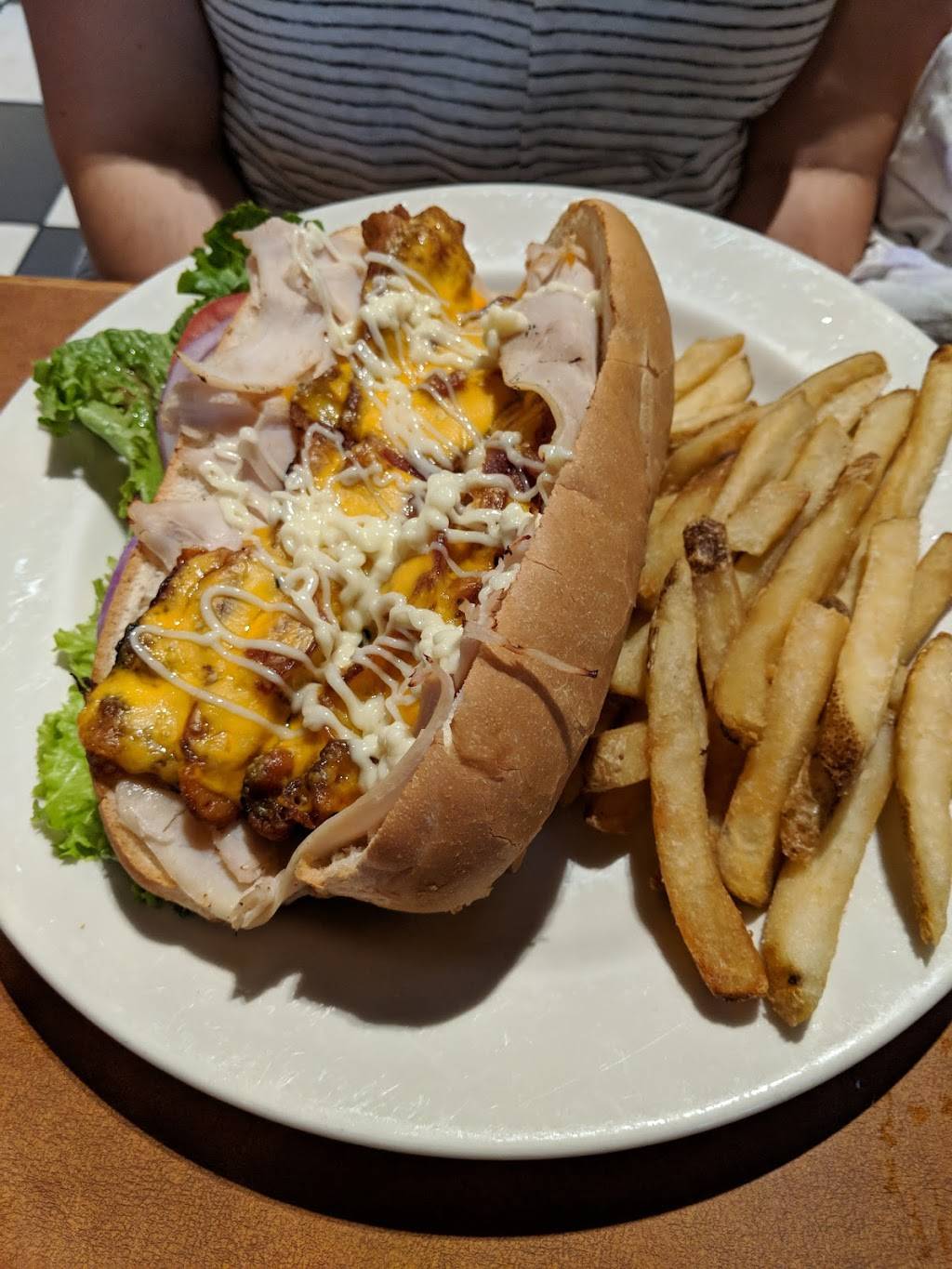 Spartan Hall of Fame Café | restaurant | 1601 Lake Lansing Rd, East Lansing, MI 48823, USA | 5173374680 OR +1 517-337-4680