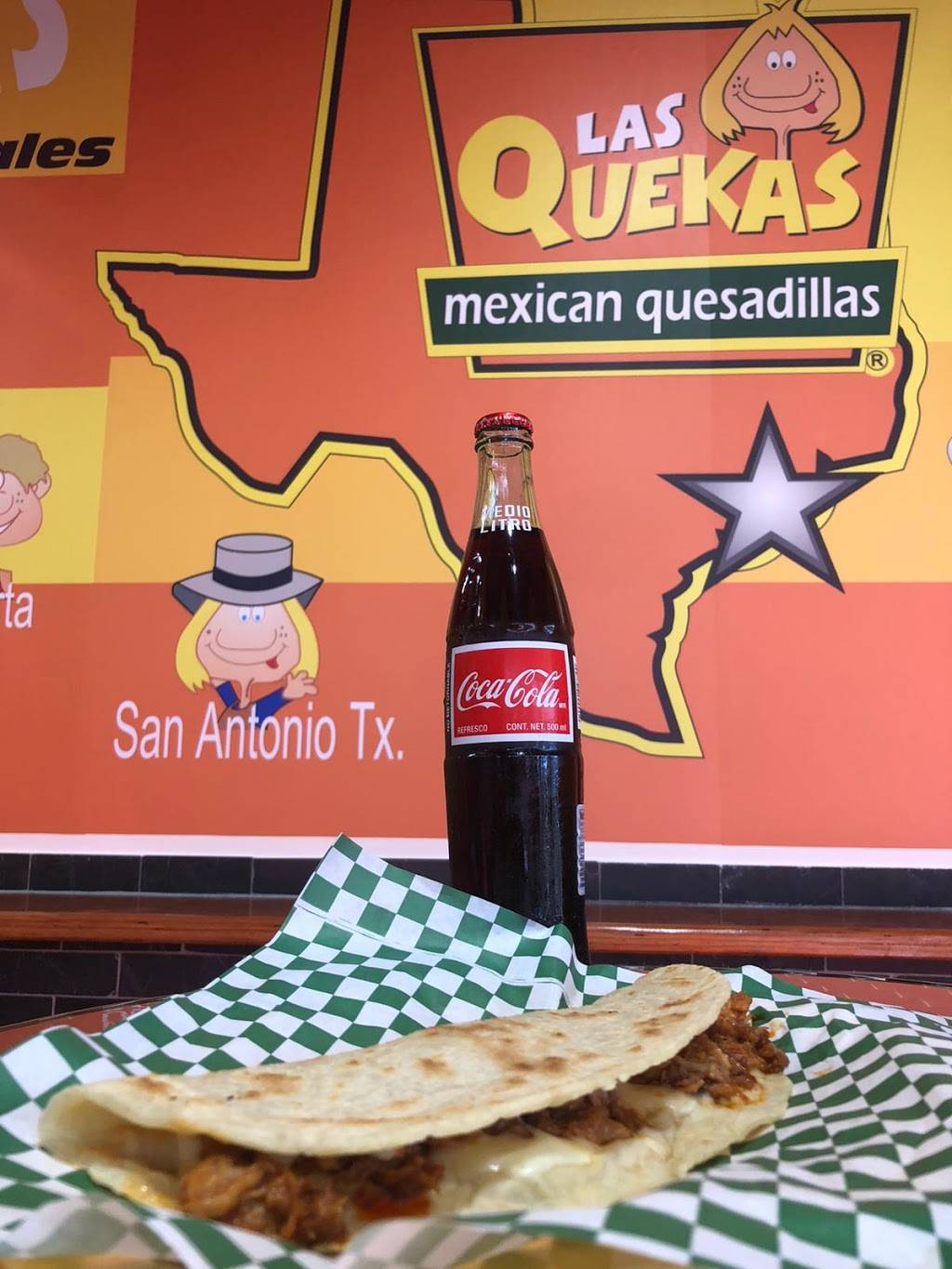Las Quekas Military | restaurant | 1735 SW Military Dr, San Antonio, TX 78221, USA | 2105980126 OR +1 210-598-0126