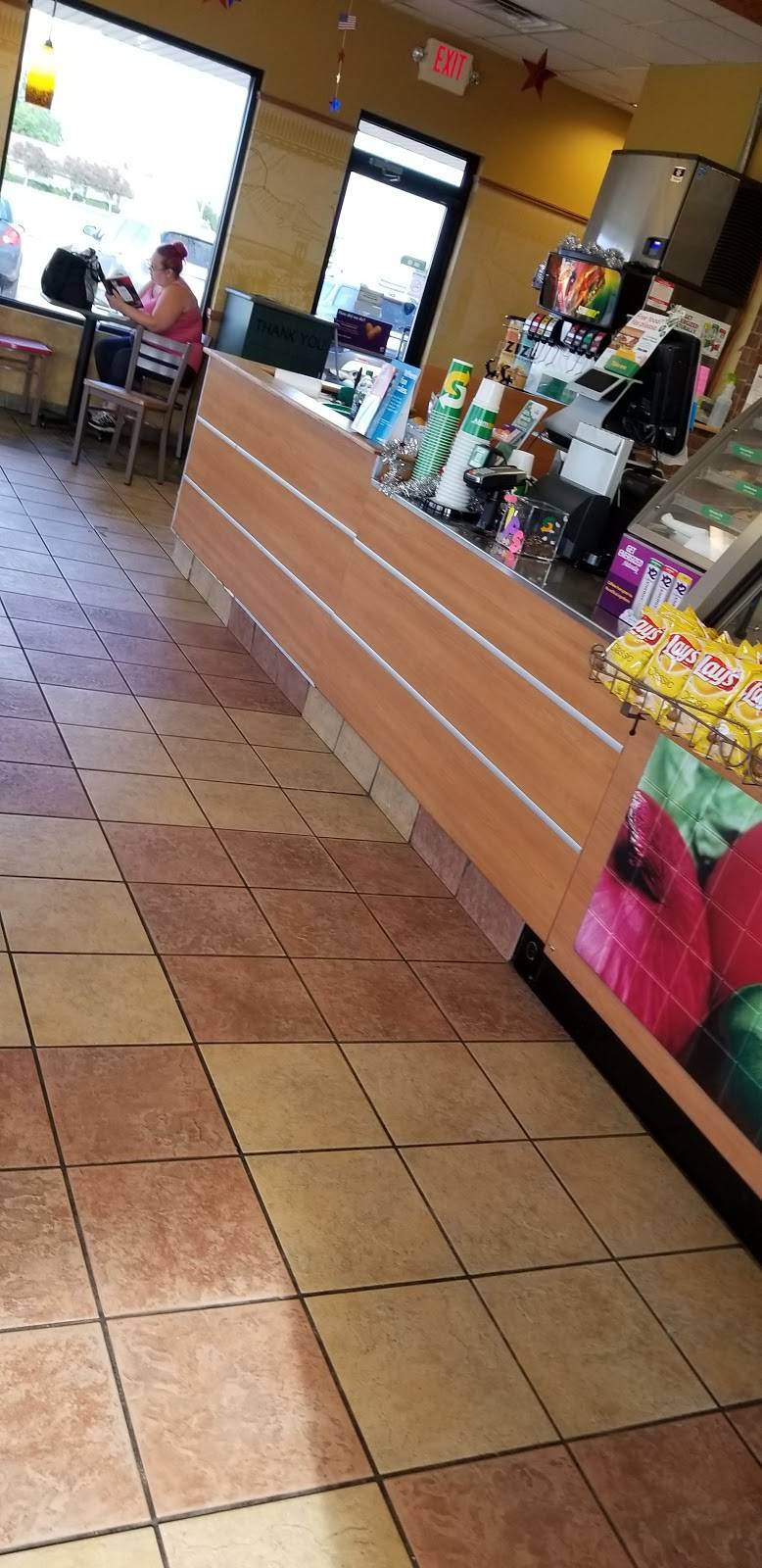 Subway | restaurant | 1495 W Main St, Mt Zion, IL 62549, USA | 2178641572 OR +1 217-864-1572