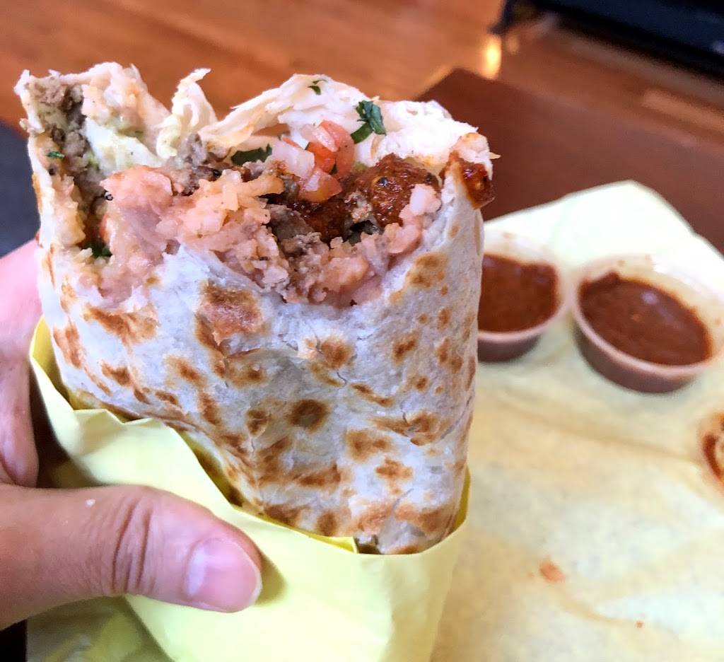 El Guero Mexican Food | restaurant | 5221 NE Sandy Blvd, Portland, OR 97213, USA | 5034906058 OR +1 503-490-6058