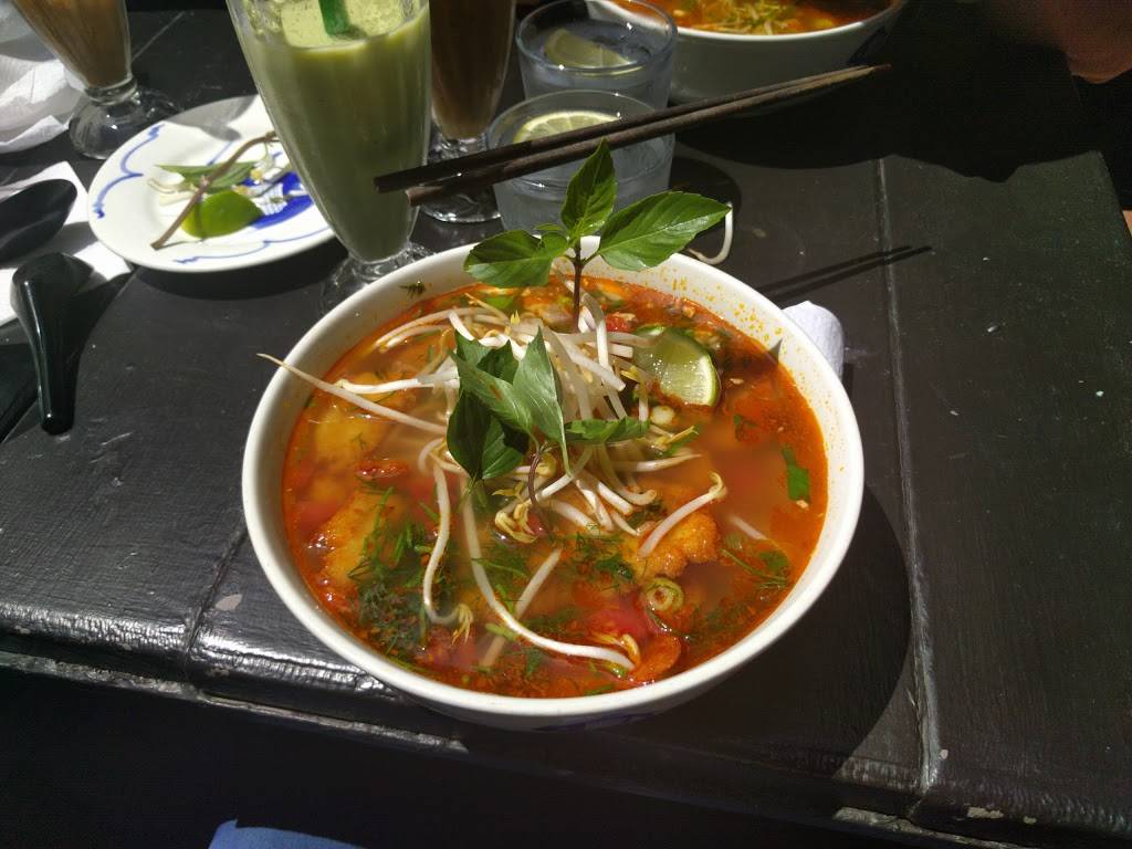 Hanoi 3 Seasons | restaurant | 1135 Queen St E, Toronto, ON M4M 1K9, Canada | 4164693010 OR +1 416-469-3010