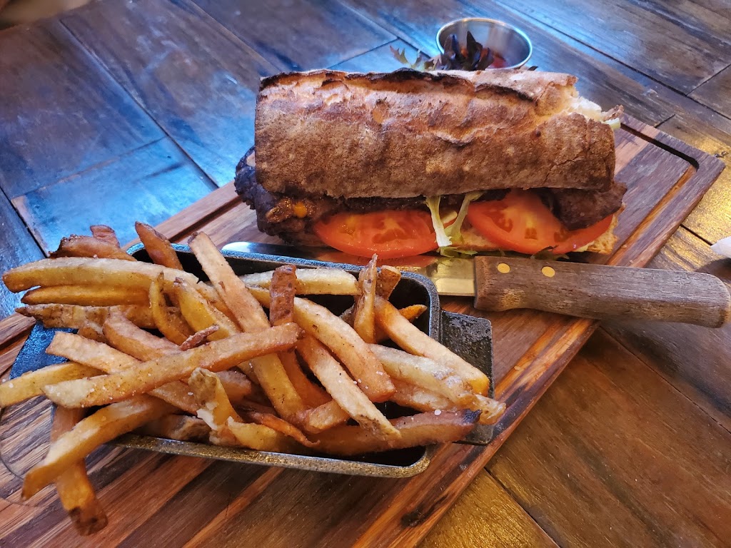 Lettuce & Tomato Gastrobar | restaurant | 17070 W Dixie Hwy, North Miami Beach, FL 33160, USA | 3057602260 OR +1 305-760-2260