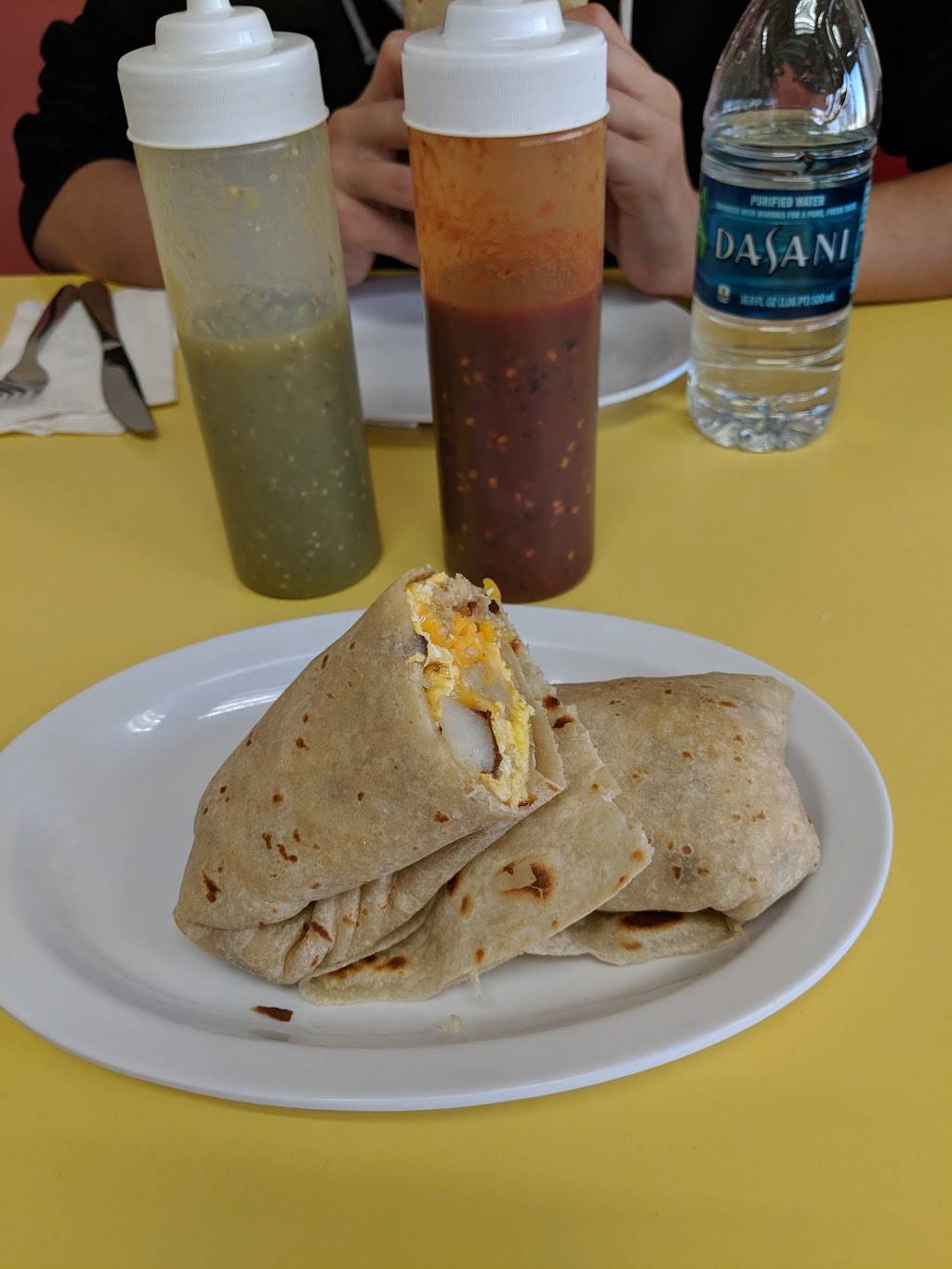 La Perla Cocina #3 | restaurant | 1224 Rosecrans St, San Diego, CA 92106, USA | 6197950063 OR +1 619-795-0063