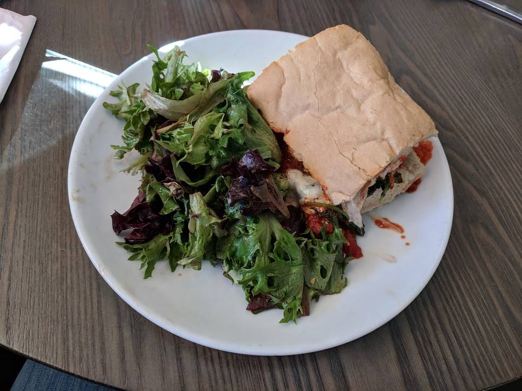 Elis Kitchen | restaurant | 40 Market St, Warren, RI 02885, USA | 4012451809 OR +1 401-245-1809