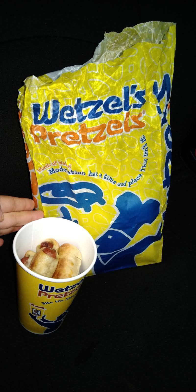 Wetzels Pretzels | restaurant | Volusia Mall, 1700 W International Speedway Blvd #135, Daytona Beach, FL 32114, USA | 3862587874 OR +1 386-258-7874