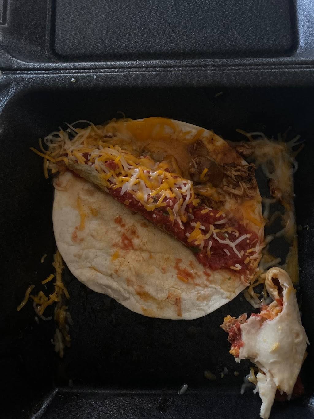 Salsaritas Fresh Mexican Grill | restaurant | Freedom Pkwy Dr, Fayetteville, NC 28314, USA | 9107668005 OR +1 910-766-8005