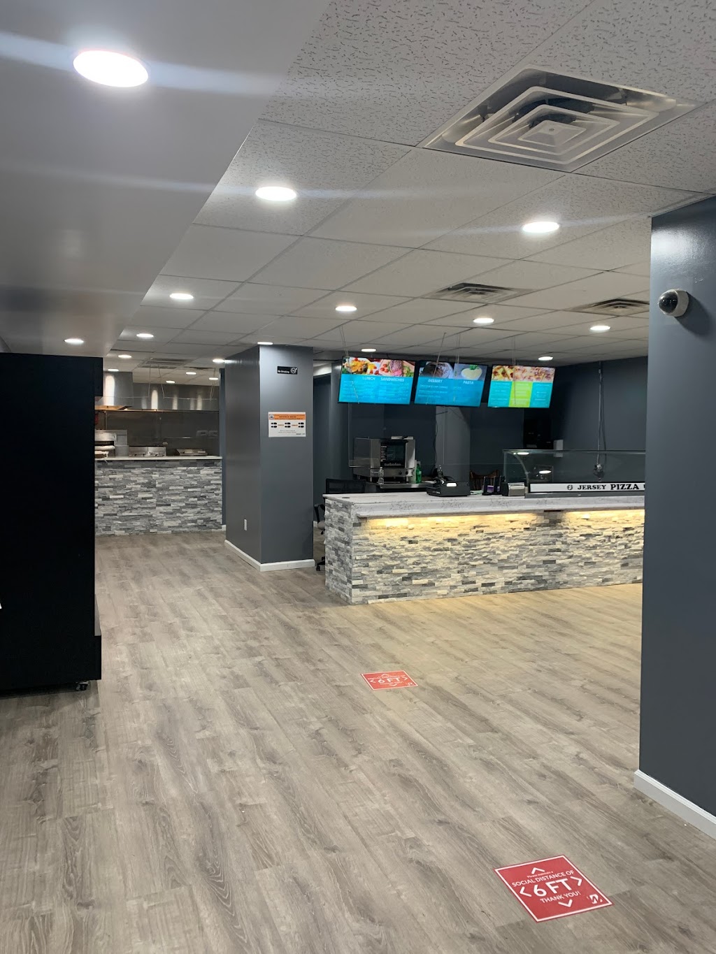 Jersey Pizza USA | restaurant | 829 Elizabeth Ave, Elizabeth, NJ 07201, USA | 9089558021 OR +1 908-955-8021