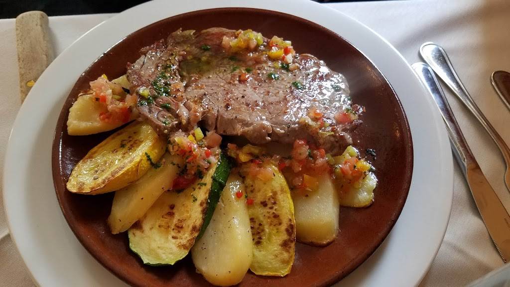 El Pulpo & Tapas Bar - Middletown | restaurant | 46 Melilli Plaza, Middletown, CT 06457, USA | 8607887525 OR +1 860-788-7525