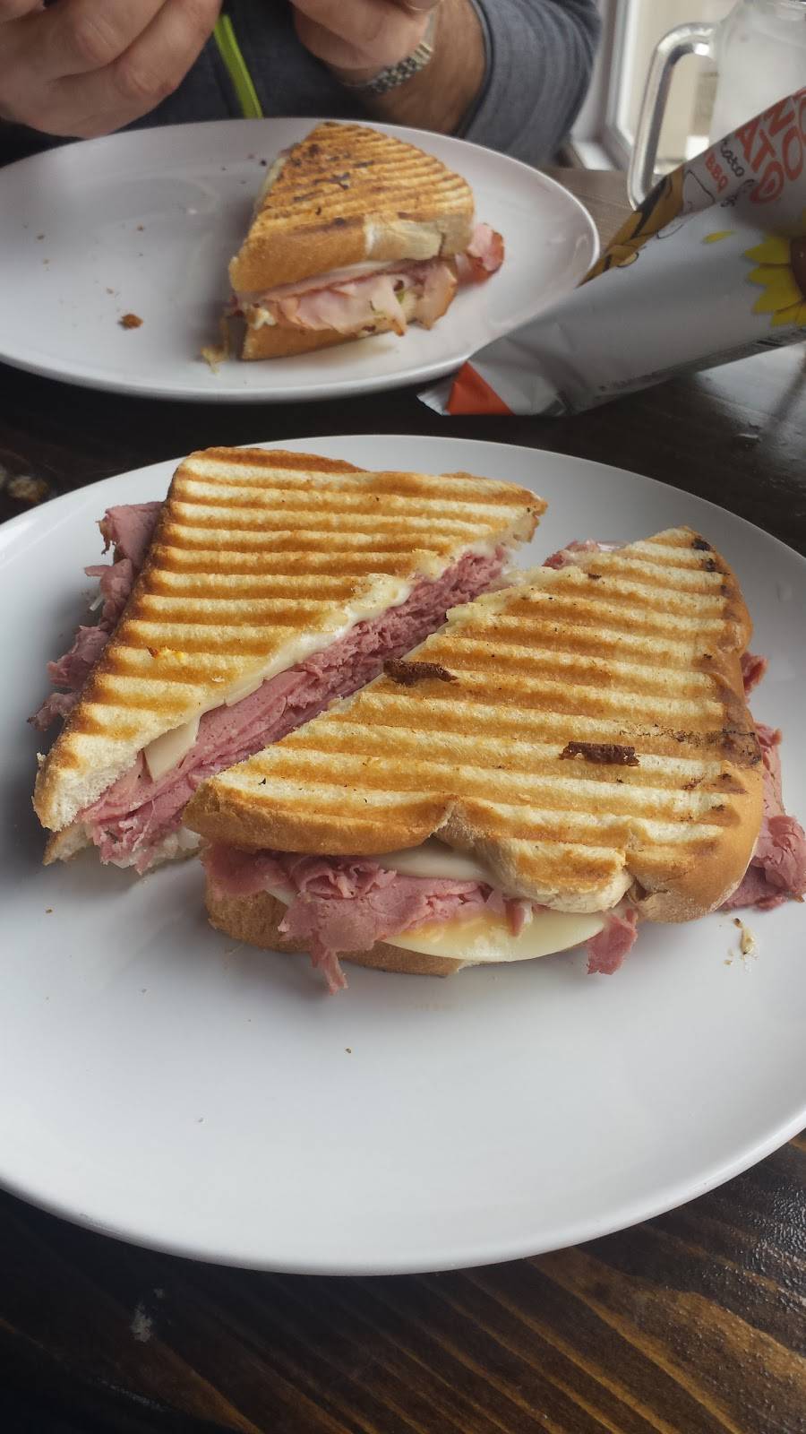 Uptown Market & Café | cafe | 200 E Main St, Leipsic, OH 45856, USA | 4198605180 OR +1 419-860-5180