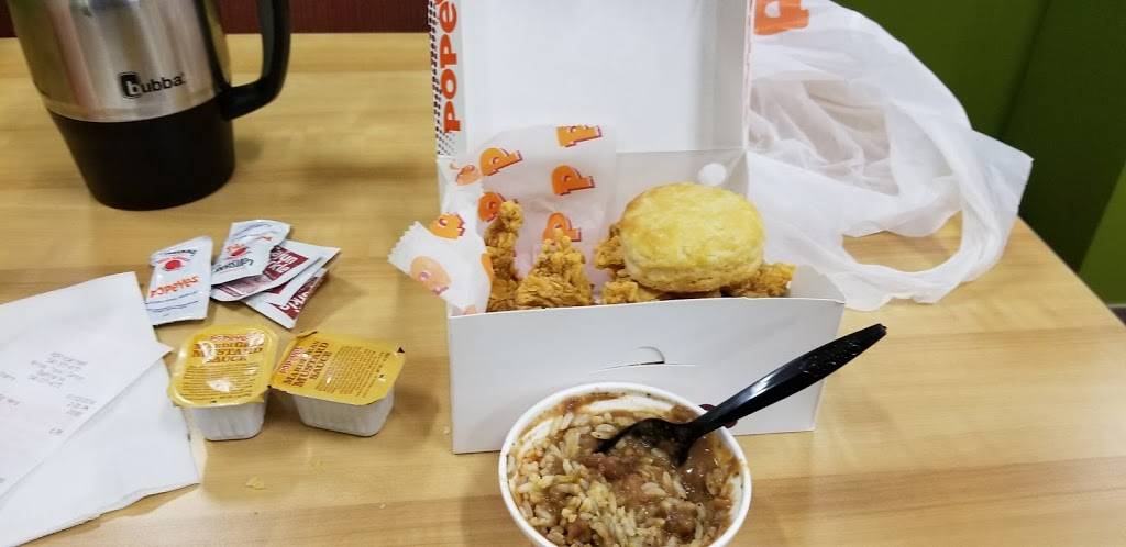 Popeyes Louisiana Kitchen | restaurant | 2440 Raphine Rd, Raphine, VA 24472, USA | 5403774173 OR +1 540-377-4173