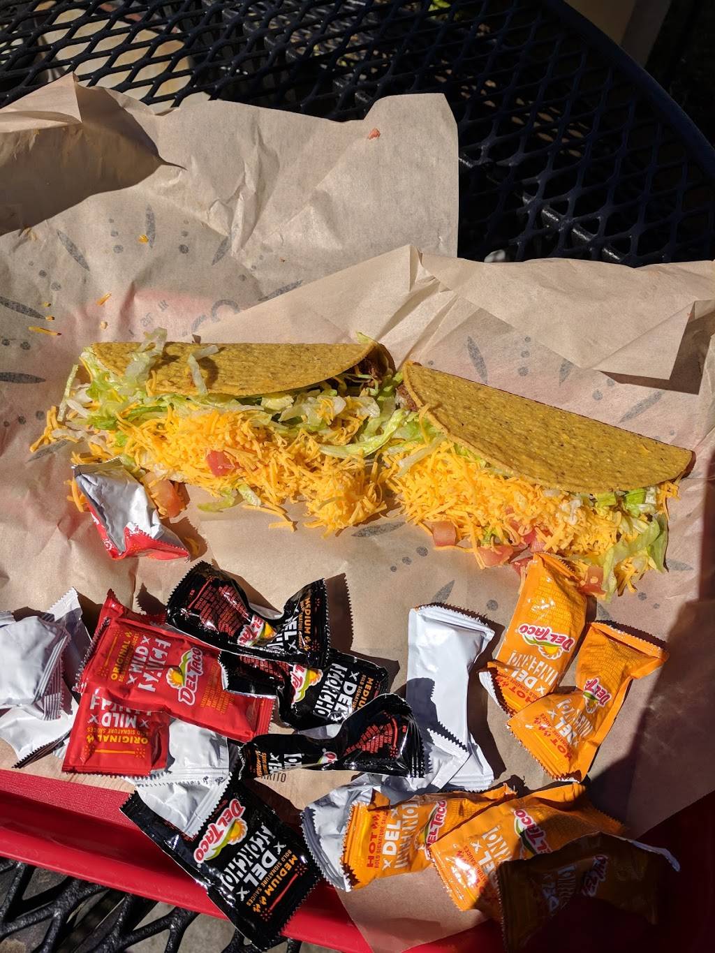 Del Taco | meal takeaway | 1020 Rosecrans Ave, Fullerton, CA 92833, USA | 7145261433 OR +1 714-526-1433