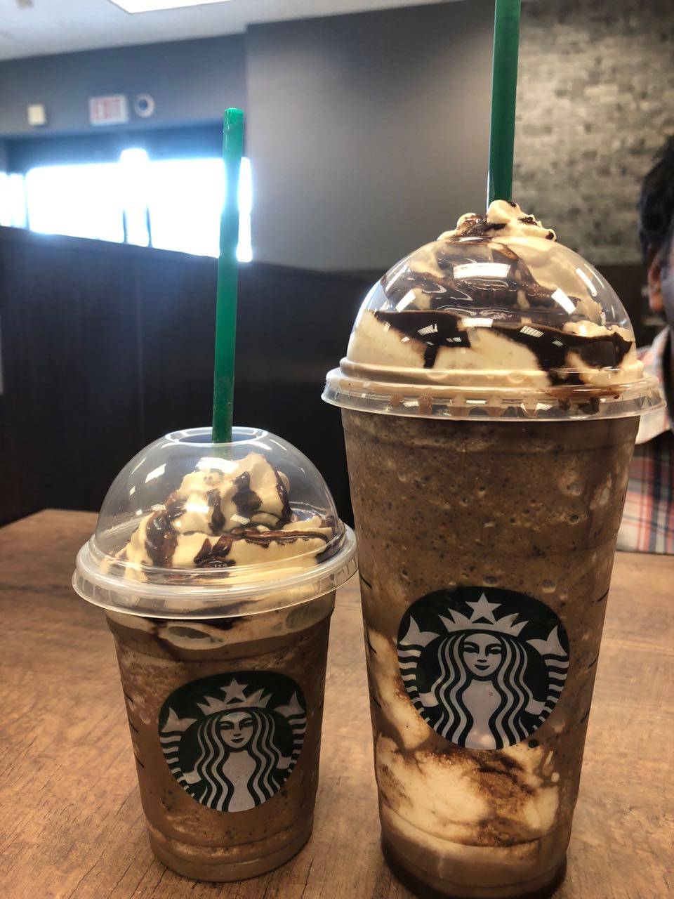 Starbucks | cafe | 8657 Villa La Jolla Dr #205, La Jolla, CA 92037, USA | 8584524205 OR +1 858-452-4205