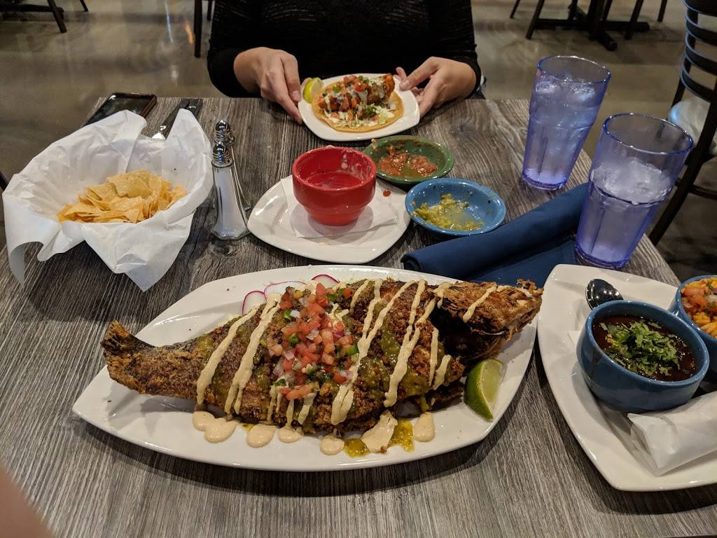 Pescado Borracho | restaurant | 2540 S Val Vista Dr # 104, Gilbert, AZ 85295, USA | 4808572793 OR +1 480-857-2793