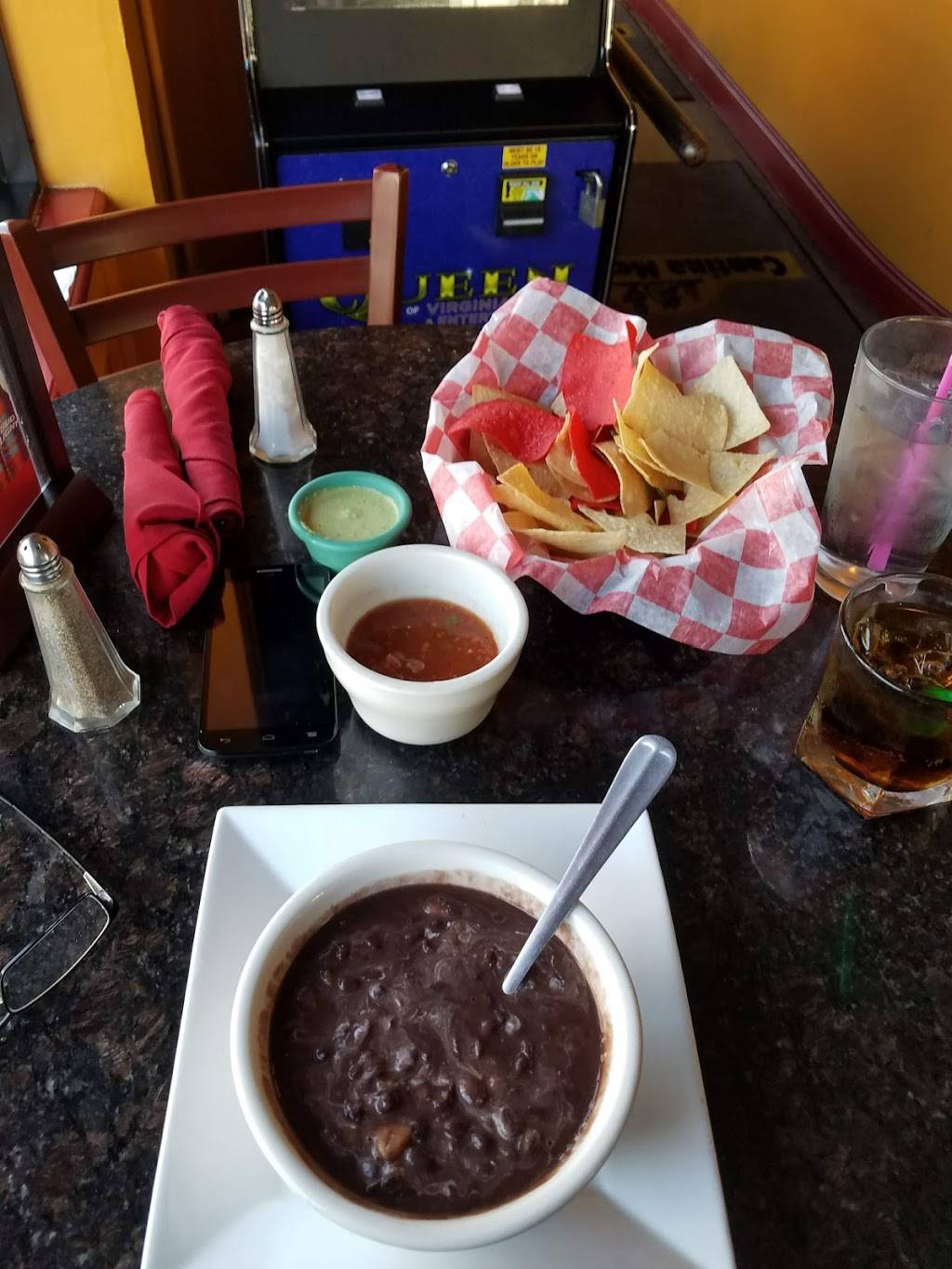 Cantina Mexicana | restaurant | 922 S Walter Reed Dr, Arlington, VA 22204, USA | 5719706571 OR +1 571-970-6571