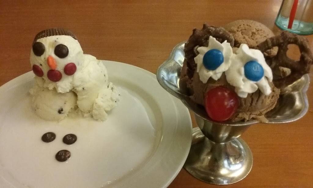 Friendlys | restaurant | 6894 Hamilton Blvd, Trexlertown, PA 18087, USA | 6103951917 OR +1 610-395-1917