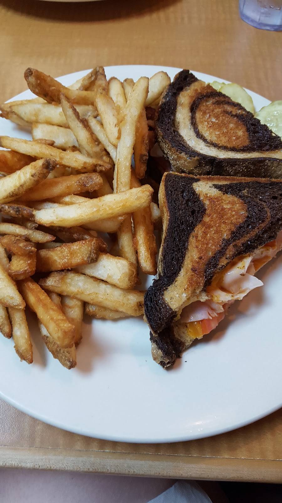 Executive Diner | restaurant | 2516 W Sylvania Ave, Toledo, OH 43613, USA | 4194723447 OR +1 419-472-3447