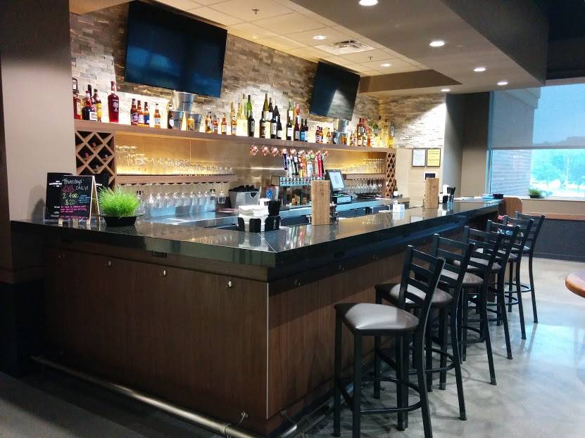 Hy-Vee Market Grille | restaurant | 6655 Martway St, Mission, KS 66202, USA | 9134031473 OR +1 913-403-1473