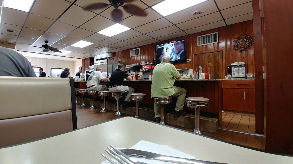 Coffee Cup Restaurant | restaurant | 117 E Lancaster Ave, Downingtown, PA 19335, USA | 6102699336 OR +1 610-269-9336