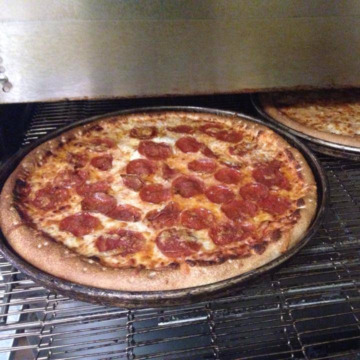 Land of Pizza | meal delivery | 445 W Broadway, Boston, MA 02127, USA | 6172694442 OR +1 617-269-4442