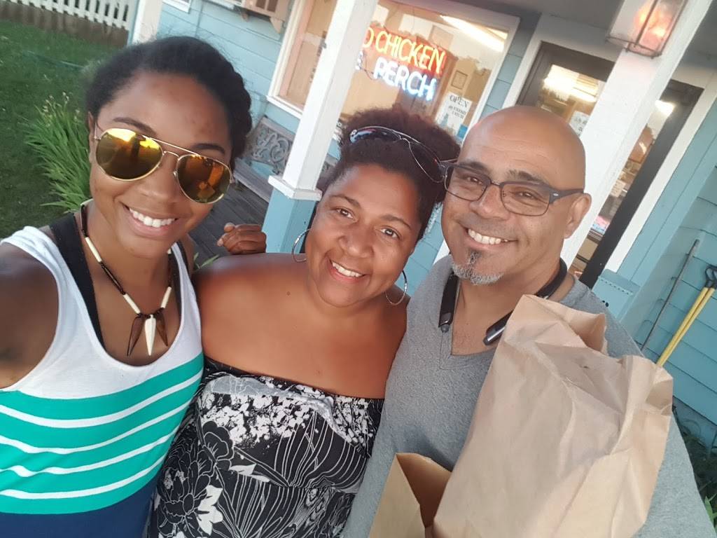 Johnsons Fish & Shrimp | restaurant | 2619 Central Ave, Lake Station, IN 46405, USA | 2199621956 OR +1 219-962-1956