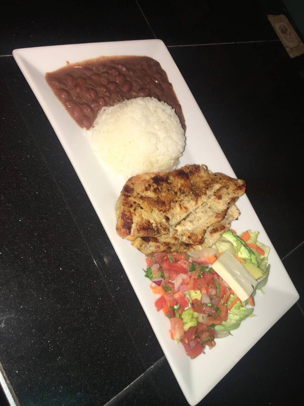 Elizabeth bar and grill | restaurant | 5217 Georgia Ave NW, Washington, DC 20011, USA | 2028297000 OR +1 202-829-7000