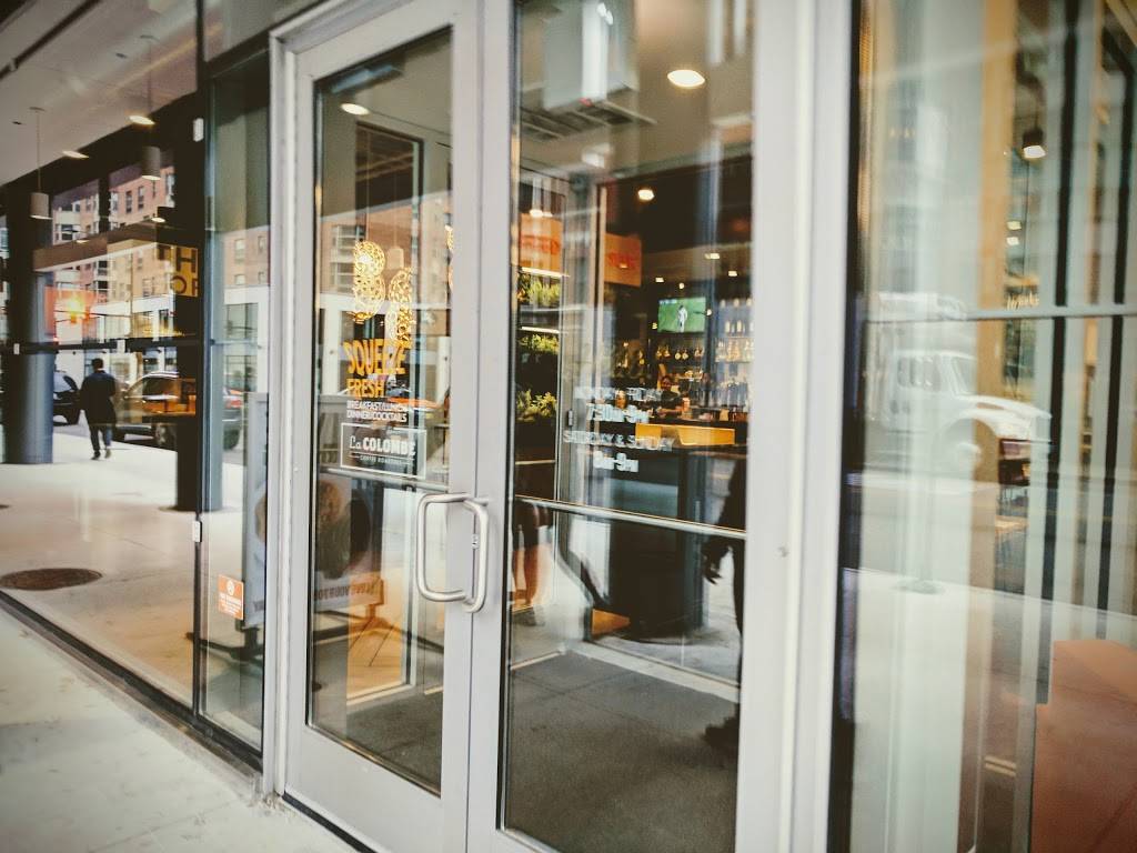 LYFE Kitchen | restaurant | 831 N State St, Chicago, IL 60611, USA | 3129678600 OR +1 312-967-8600