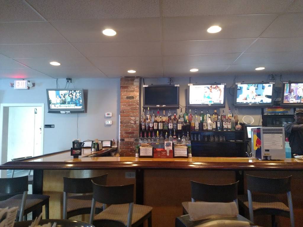 Average Joes Sports Bar & Grille | restaurant | 5858 Roosevelt Blvd, Clearwater, FL 33760, USA | 7274377340 OR +1 727-437-7340