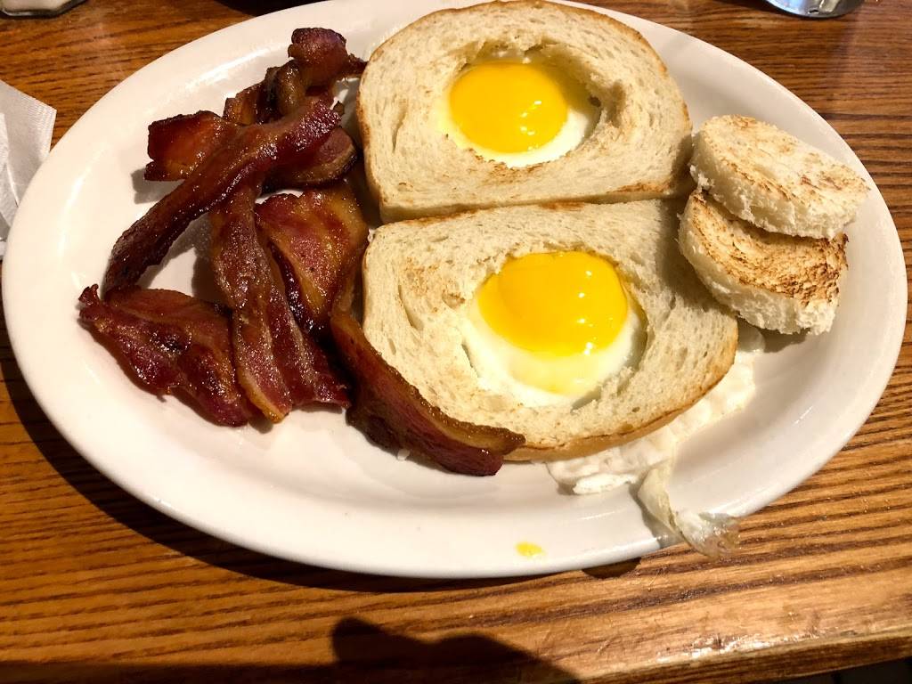 Cracker Barrel Old Country Store | restaurant | 7408 Shockley Dr, Frederick, MD 21704, USA | 3016824405 OR +1 301-682-4405